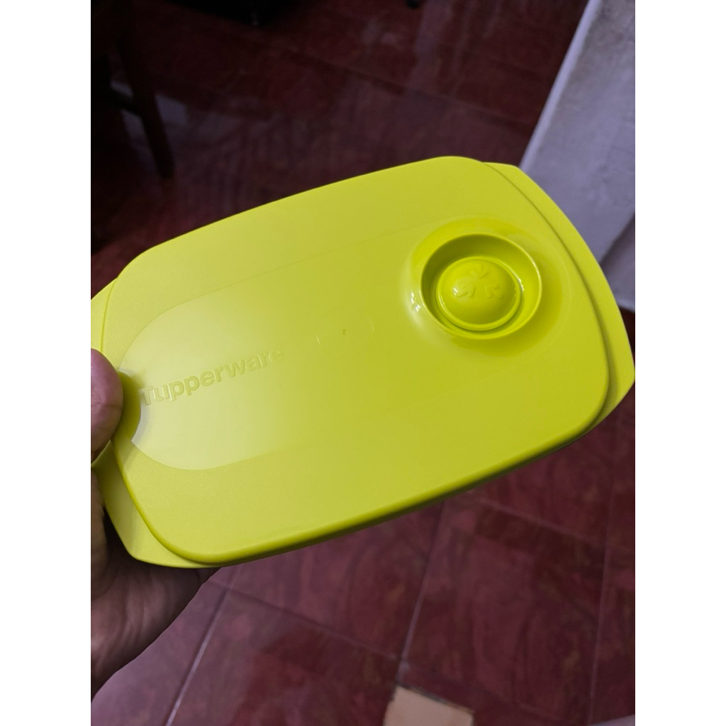 1 Pcs byo lunch box 1L Tupperware - tempat makan sekat dewasa/ wadah bekal/tempat makannya aja ya Ka