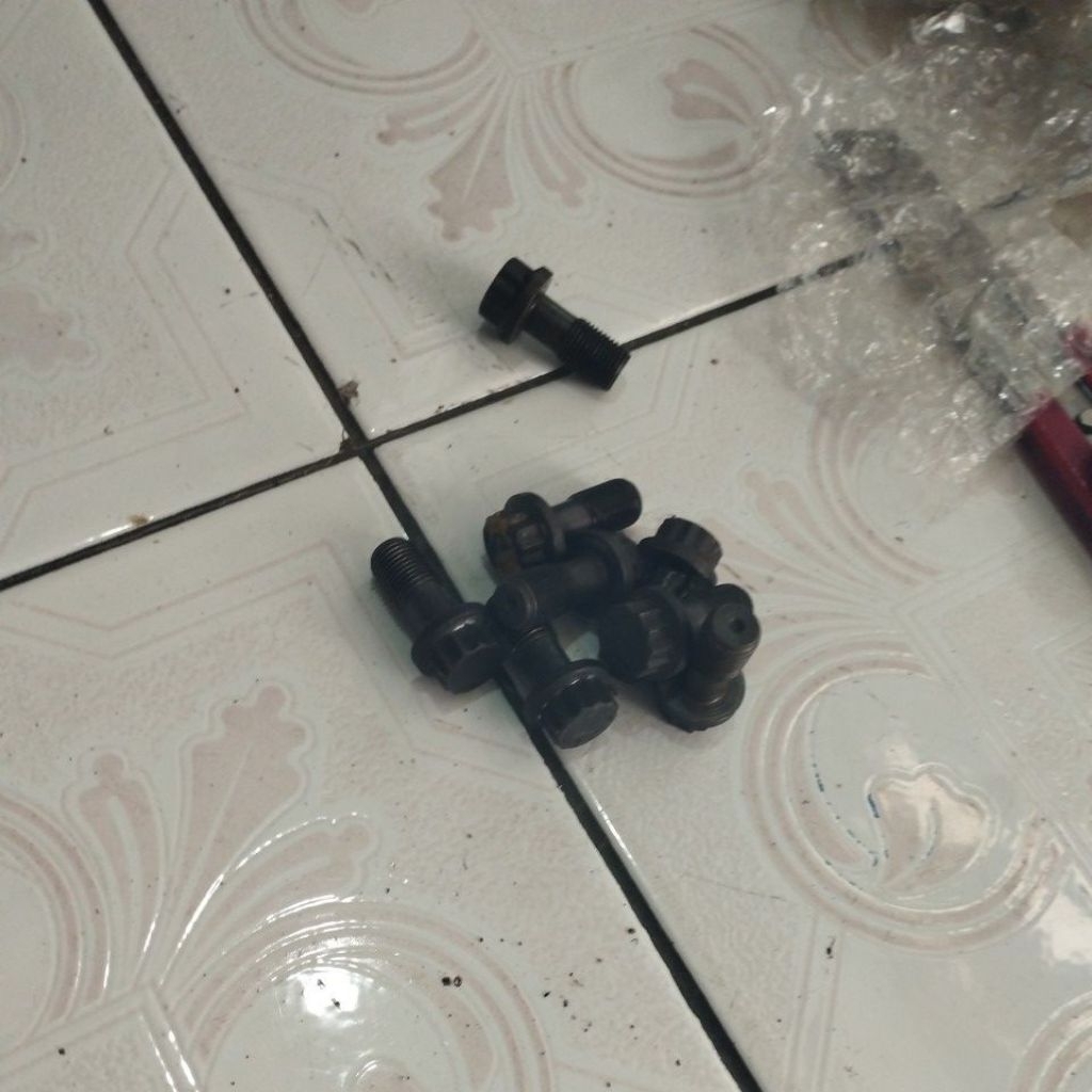 baut flywheel w202 c180