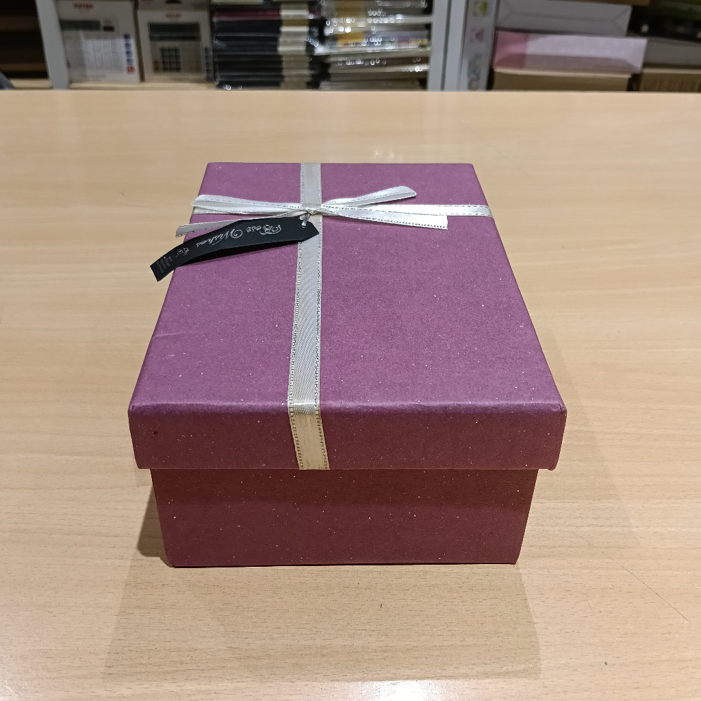 

Gift Box - Kotak Kado Glitter Warna Pink