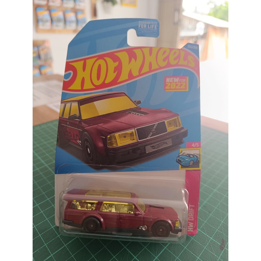 Hotwheels Volvo 240 Drift Wagon