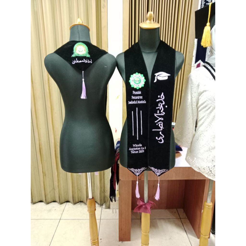 Selempang Model V Font Arabic Batik+Tassel