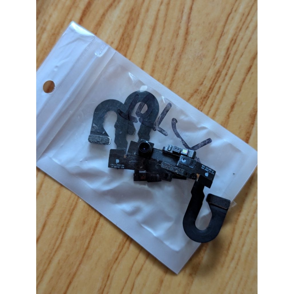 kamera depan iphone 8G copotan bekas