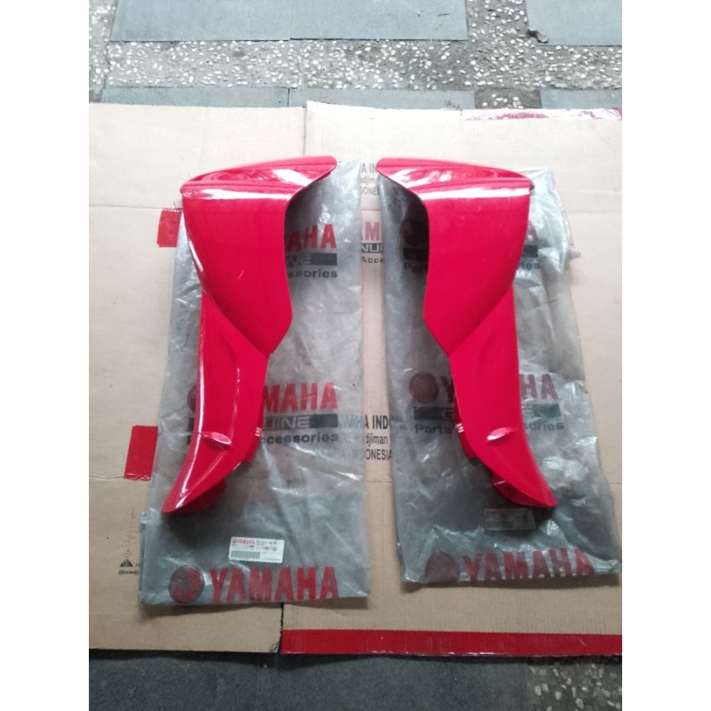 Legshield Sayap Luar Jupiter Z Old 2003-2005 Merah VRC Original YGP NOS