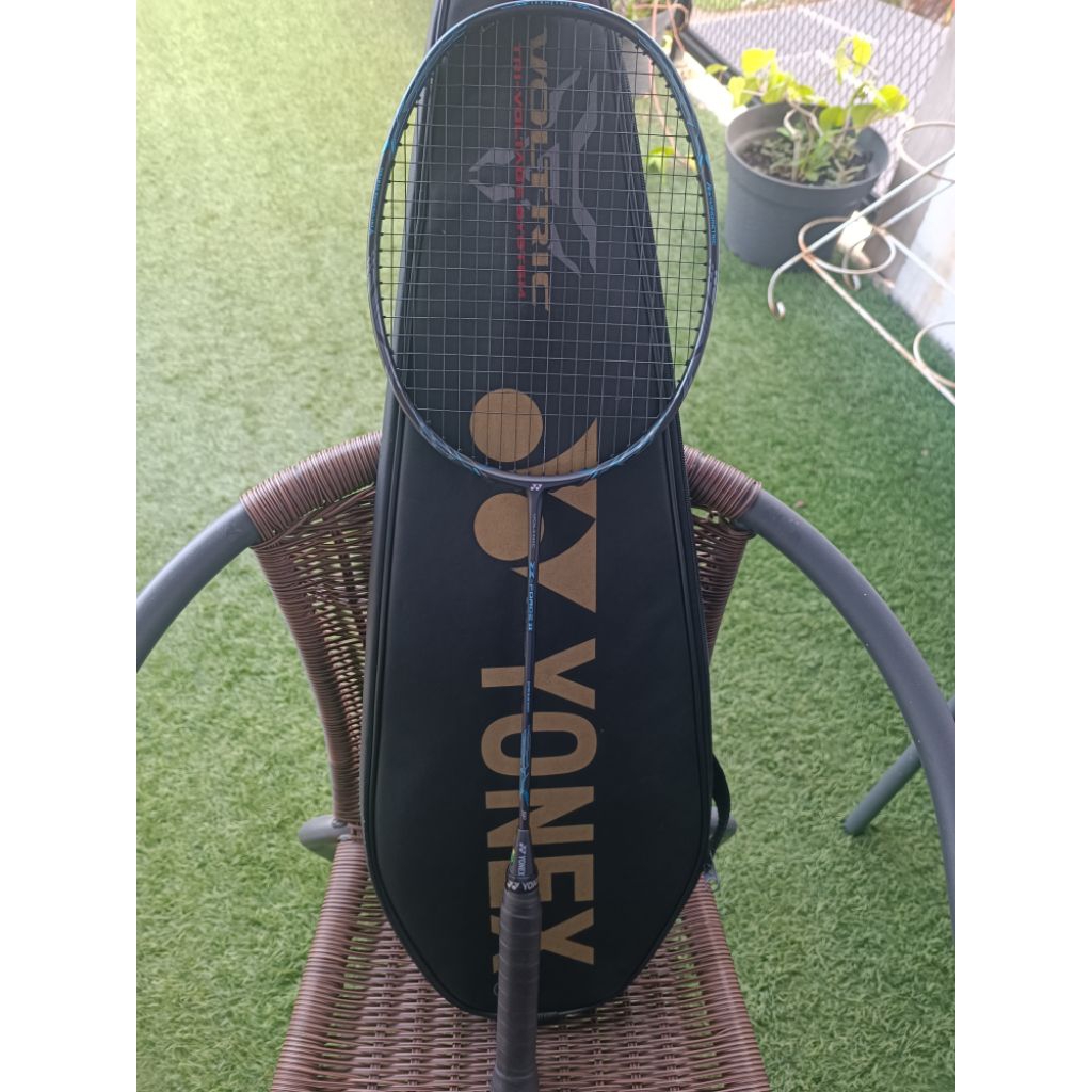 raket yonex voltric z force 2