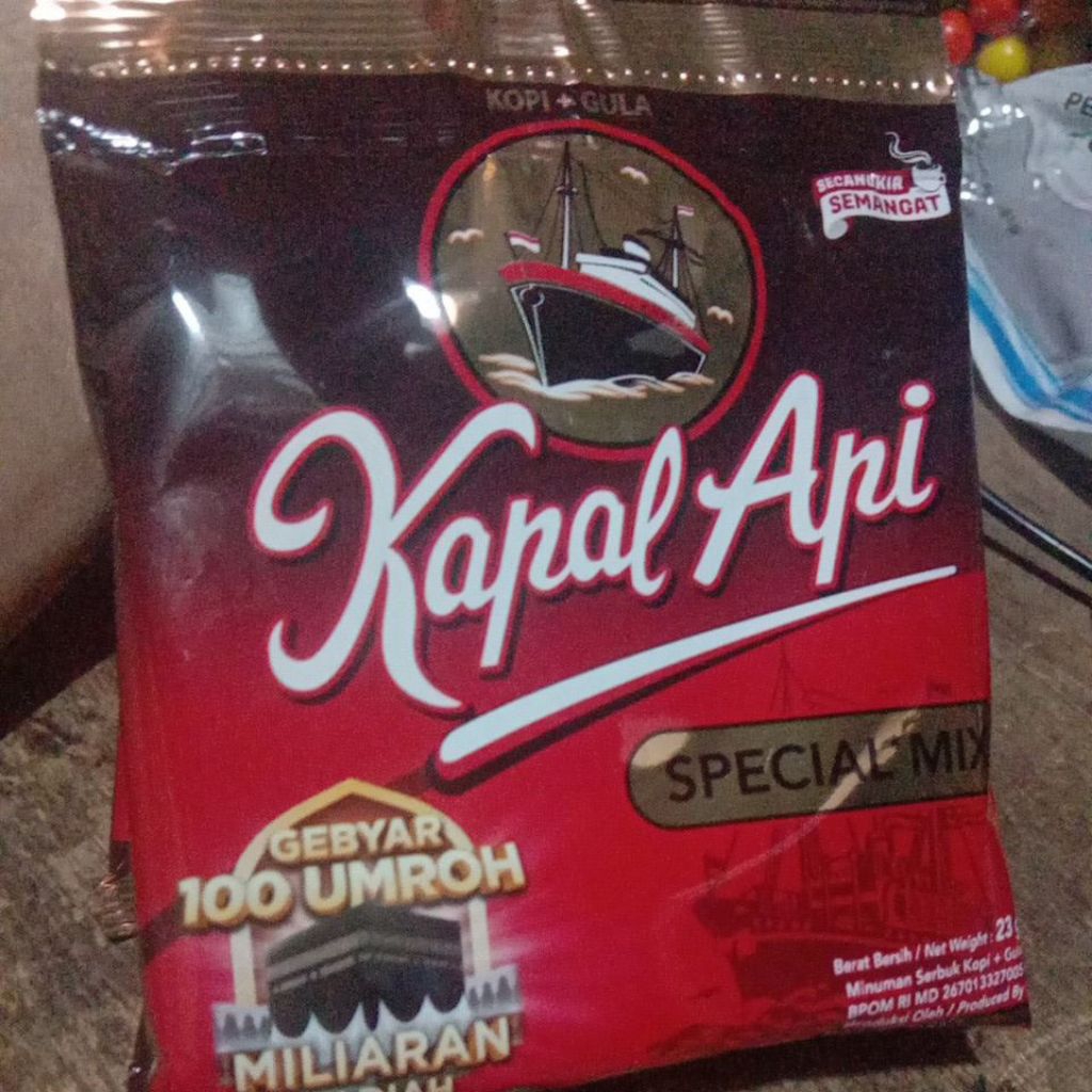 

kopi kapal api spesial mix 1 renceng isi 10 bks