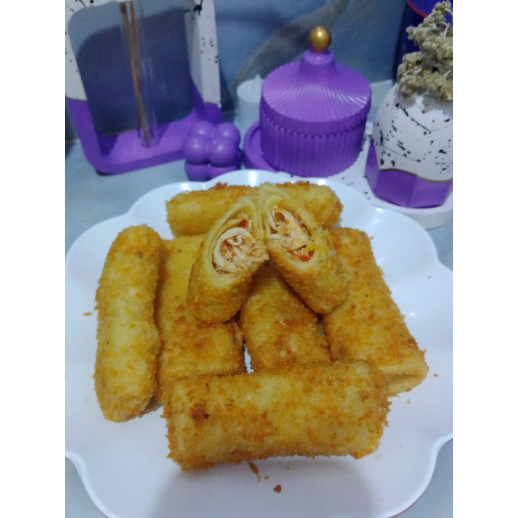 

Risoles Ayam Suwir Pedas Frozen