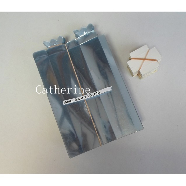 

Kotak Mika 3X2X15 Alas Emas