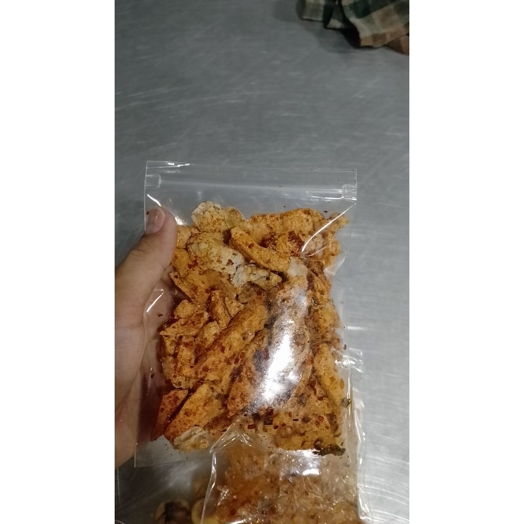 

Basreng pedas daun jeruk baso goreng keripik basreng 100 grm
