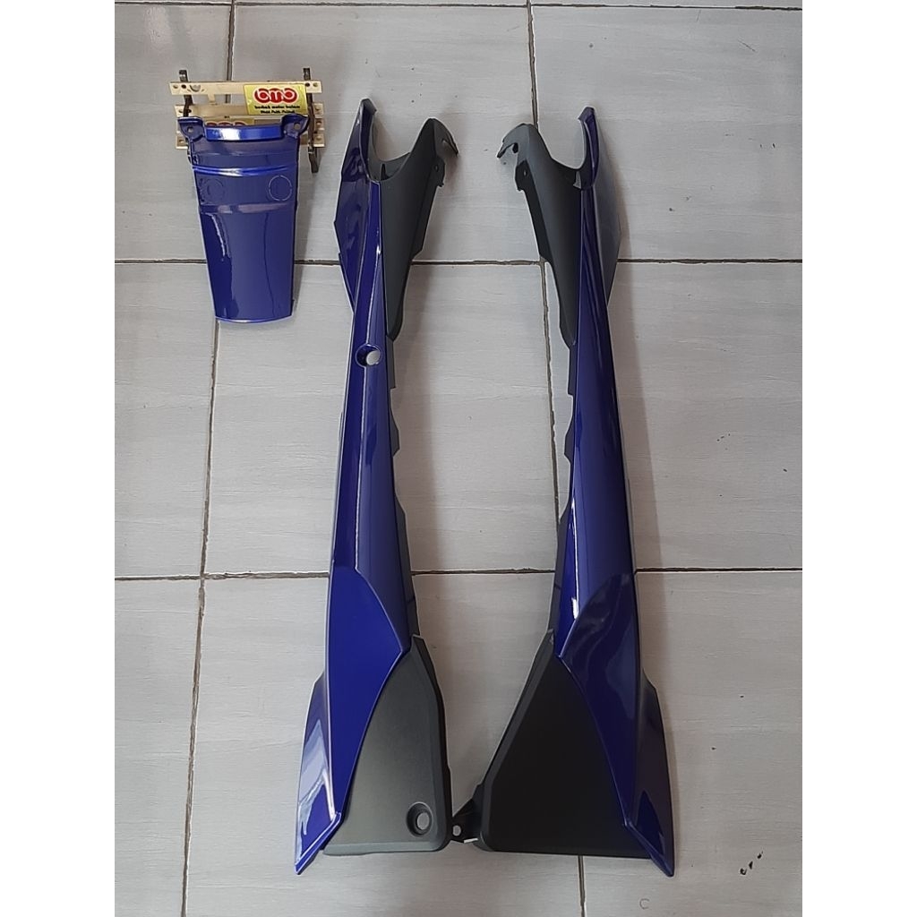 Yamaha RXZ Catalyzer cover body samping belakang set tutup biru