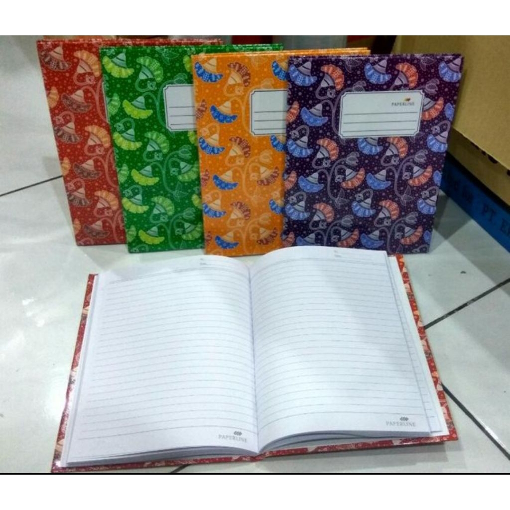 

1 pack buku Hard cover quarto 100 lembar paperline