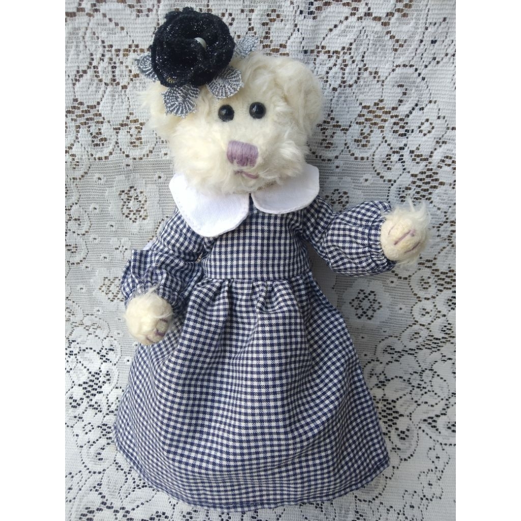 boneka teddy putar klasik cream