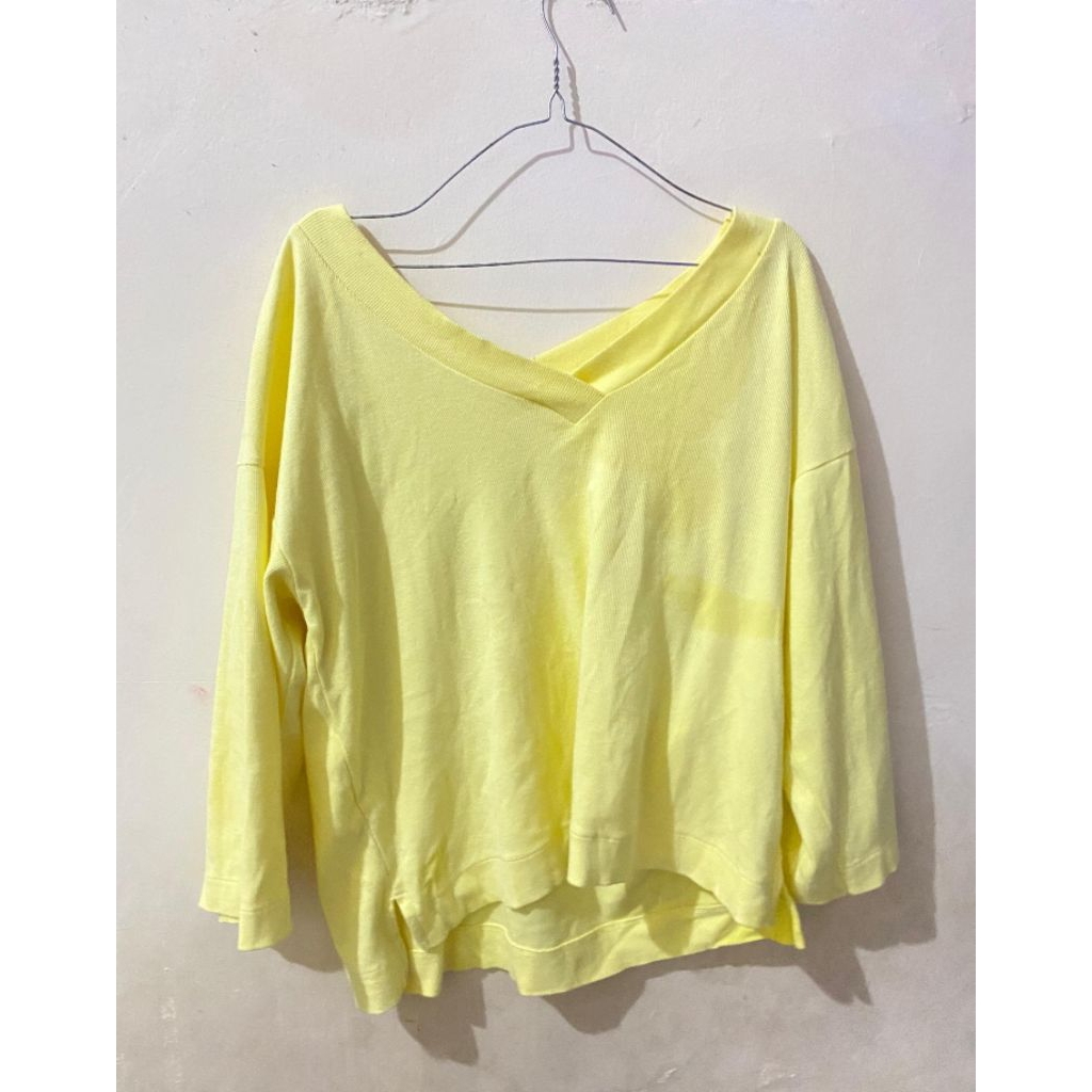 preloved baju off shoulder wanita