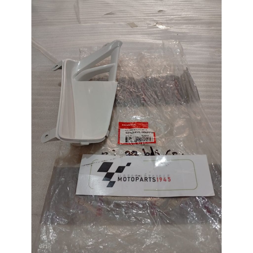 COVER SIRIP SAYAP DALAM KANAN HONDA SUPRA X125 BATMAN PUTIH ORI AHM