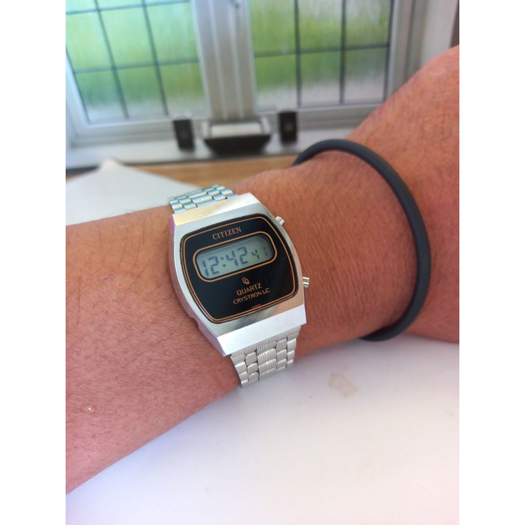 jj03275 jam tangan sangat langka citizen crystron lc