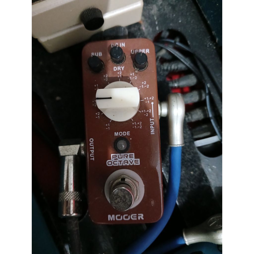 efek gitar octaver - mooer pure octave - mooer efek gitar - pure octave