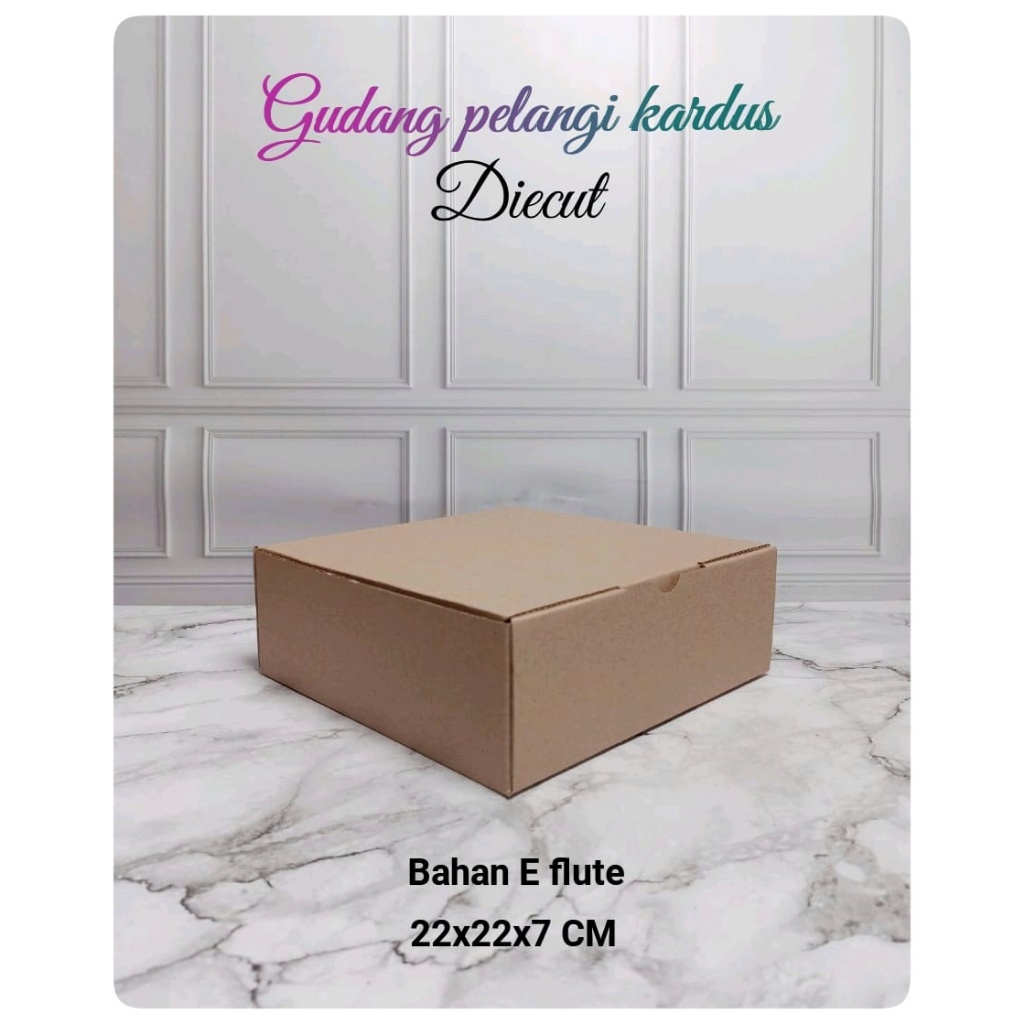 

kardus karton box Uk. 22x22x7 cm...model die cut/pizza