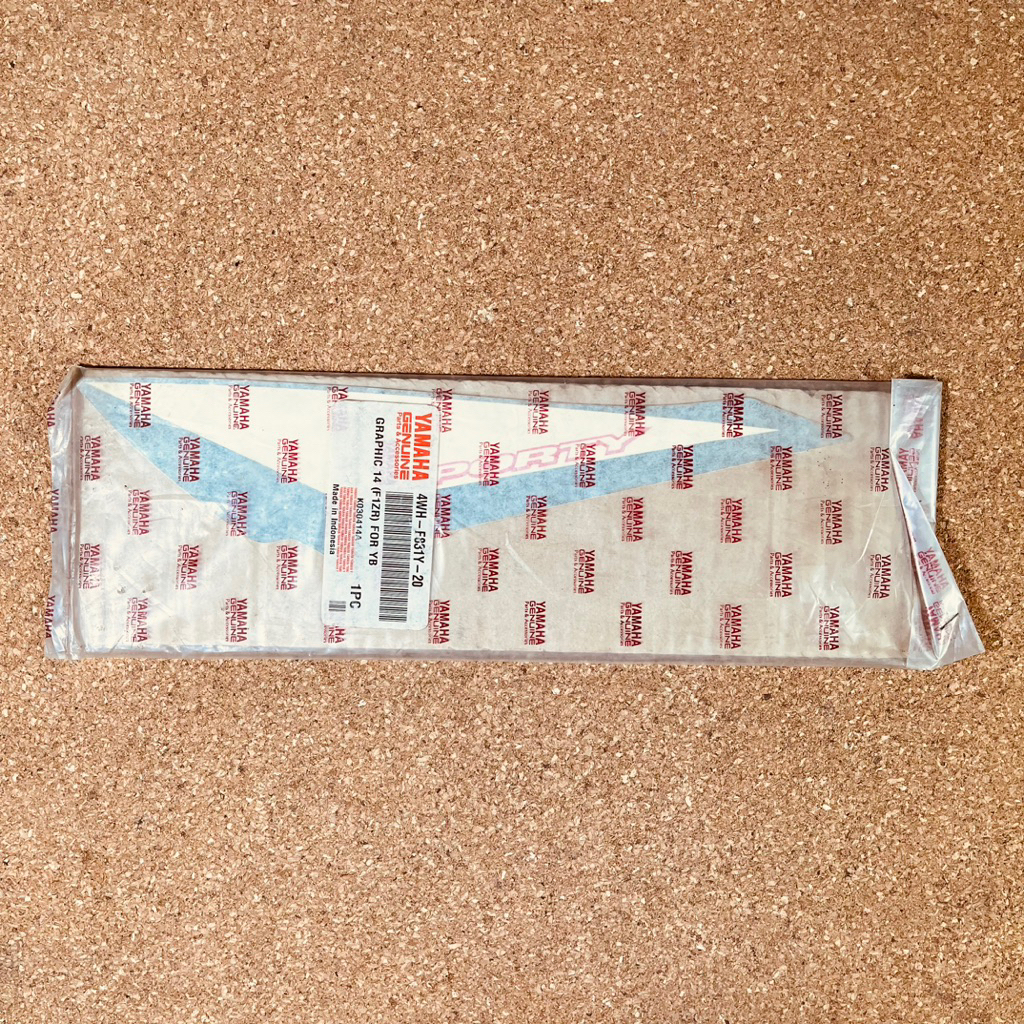 STRIPING STICKER F1ZR FIZR SAYAP LUAR KANAN 2001 2002 HITAM ORIGINAL YAMAHA