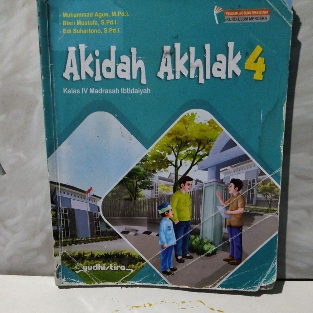 akidah akhlak. kelas 4 madrasah ibtidaiyah