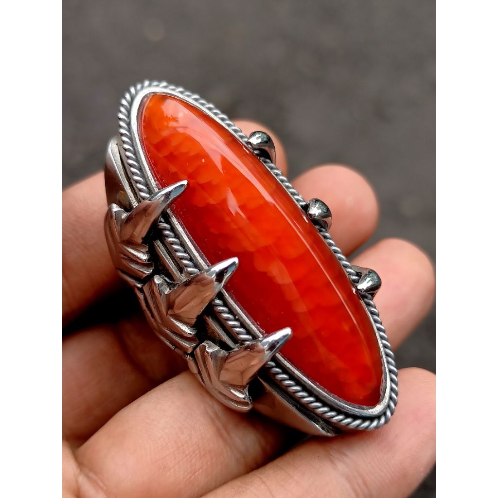 Batu akik pandan merah betok