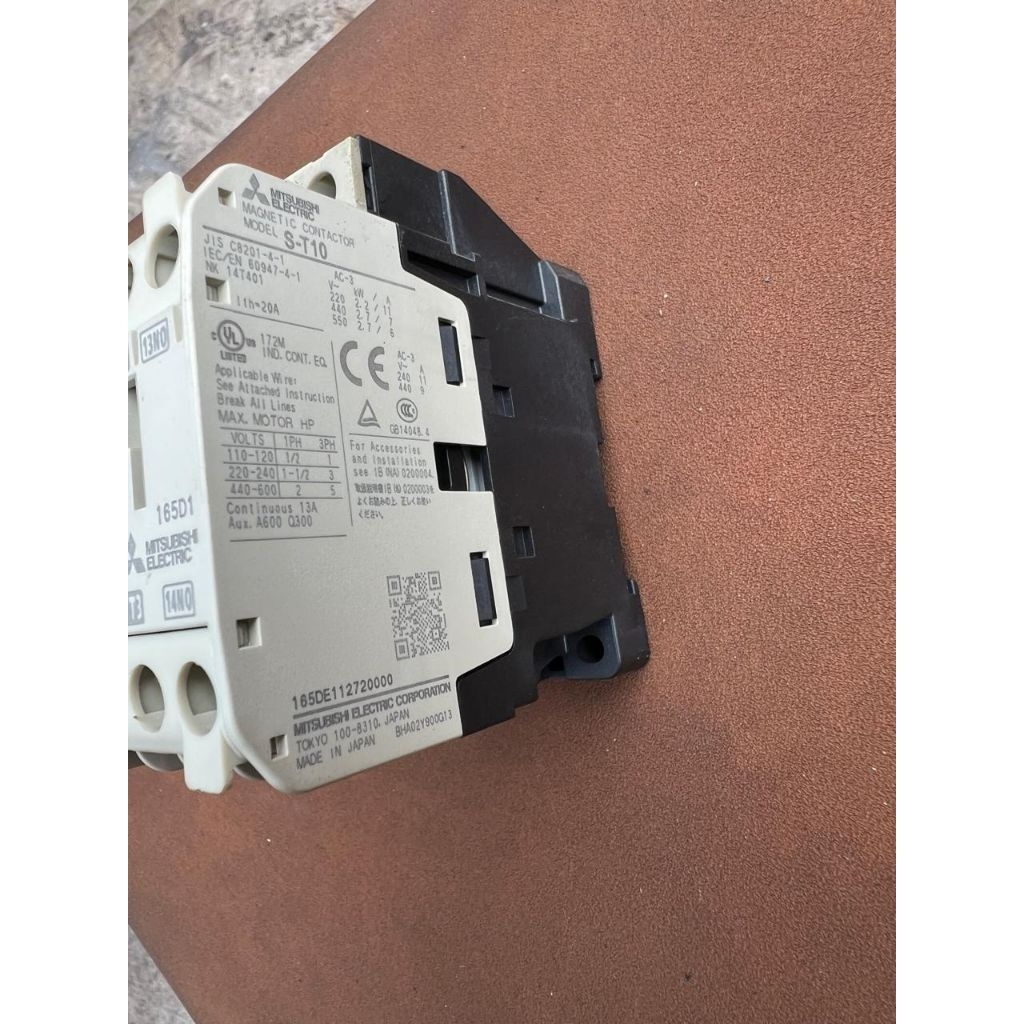 KONTAKTOR/CONTACTOR ST10 ORIGINAL MITSUBISHI