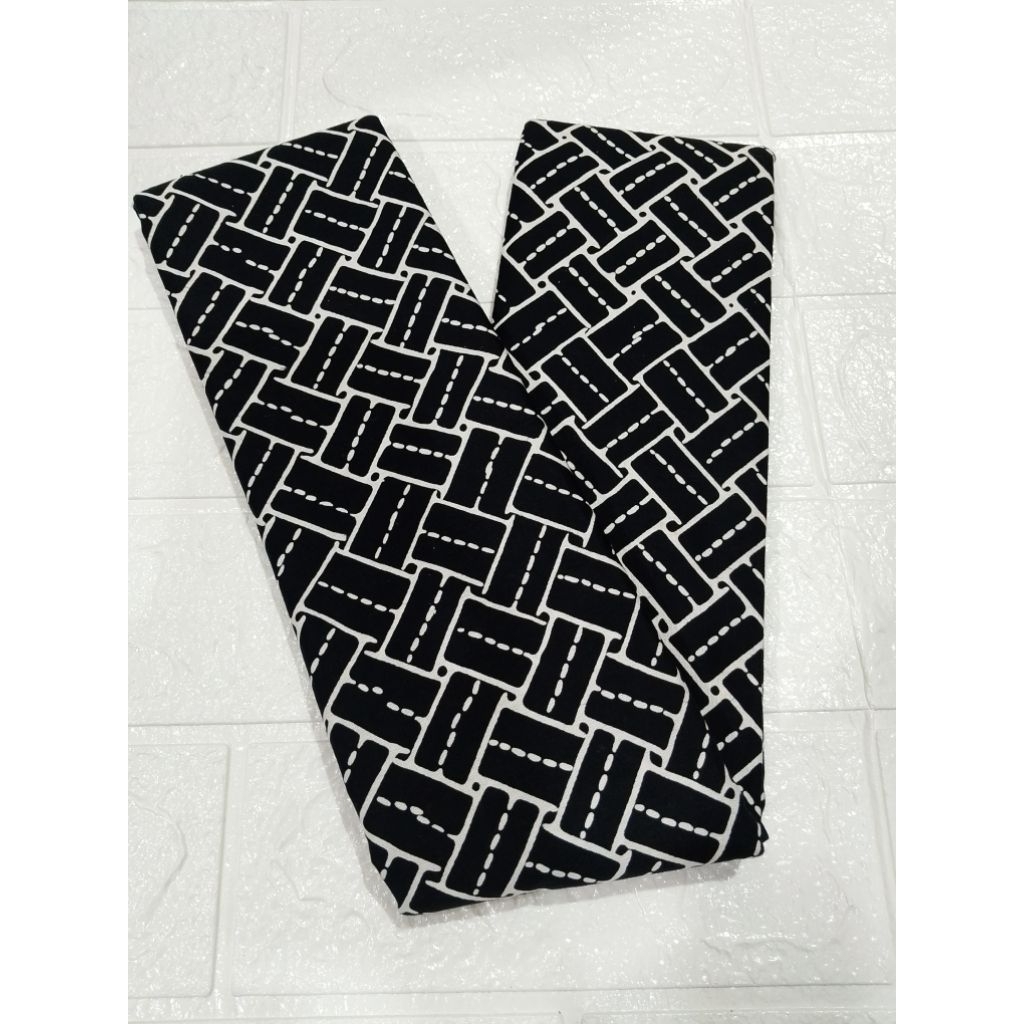 Kain batik Garutan Cap warna Hitam /Garutan/kain batik bawahan