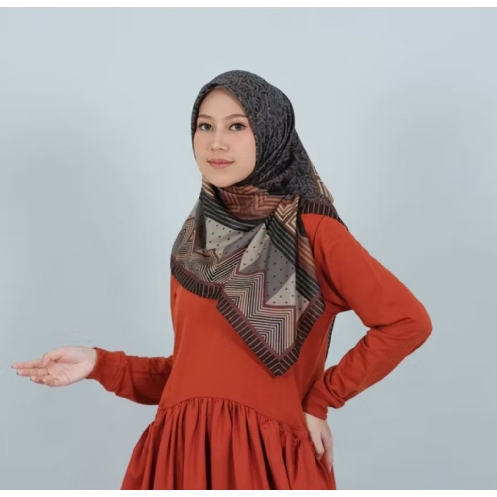 HIJAB DEENAY MOTIF CARTA DRAK GREY