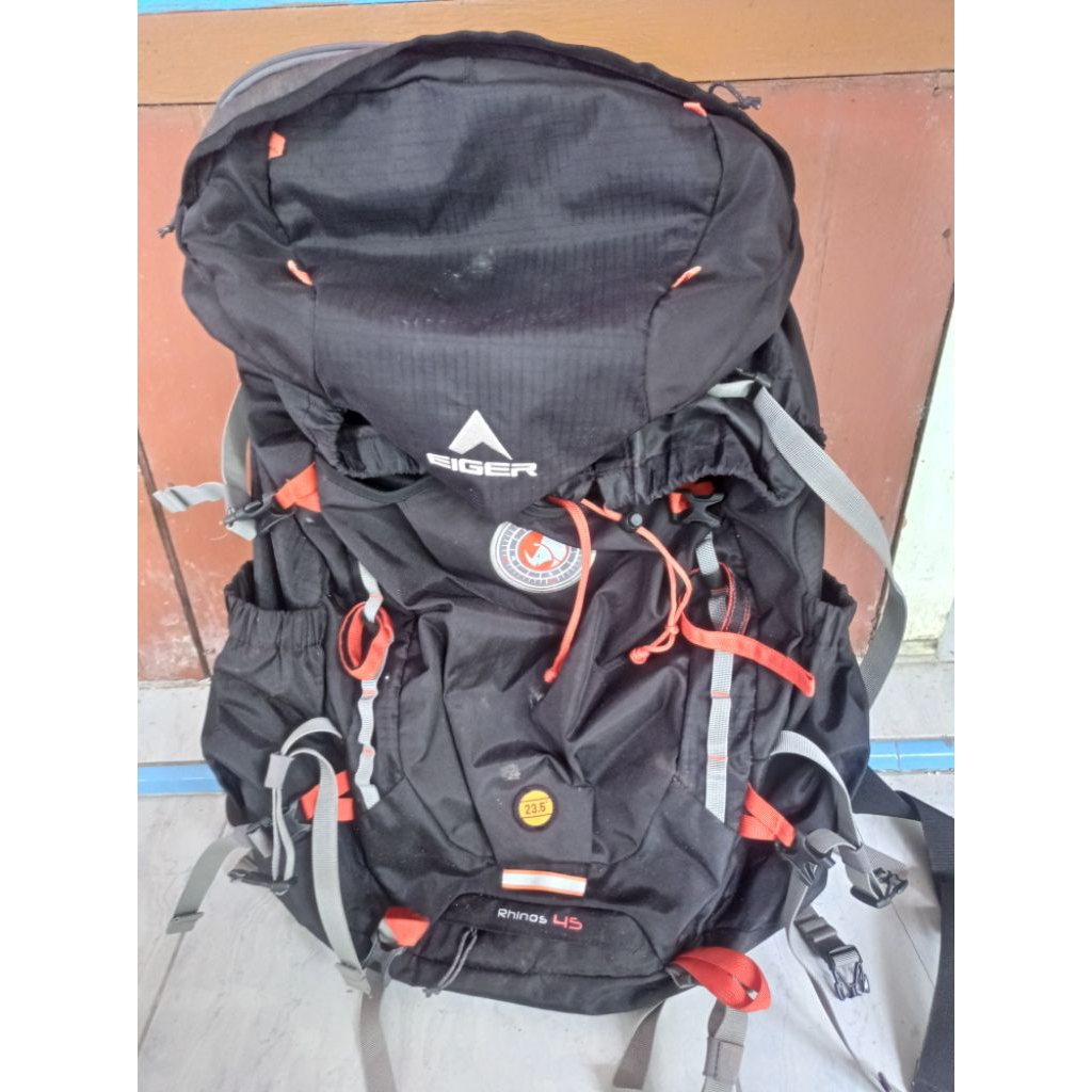 rhinos 45l hitam