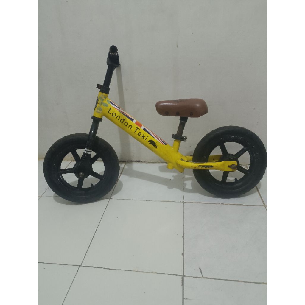 balance bike london taxi preloved