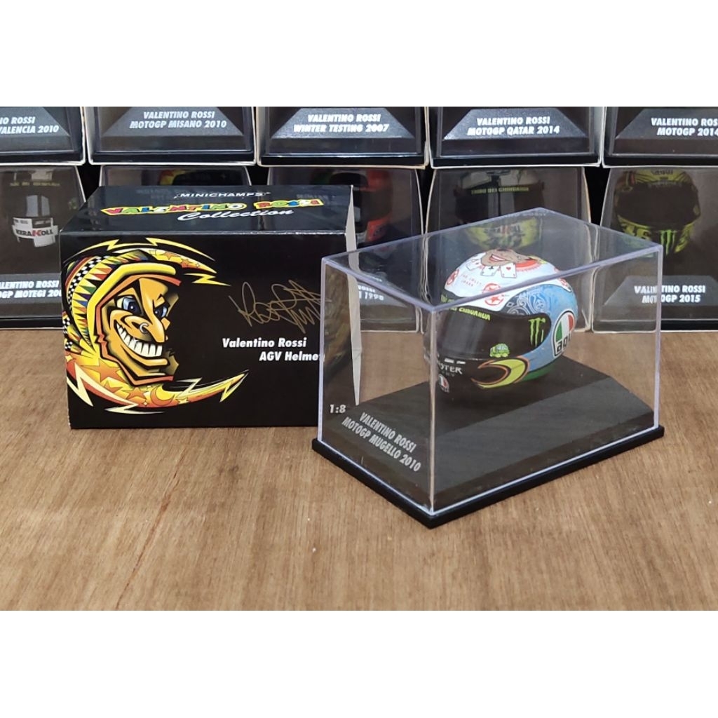 Minichamps Valentino Rossi 1/8 helmet MotoGP Mugello 2010.