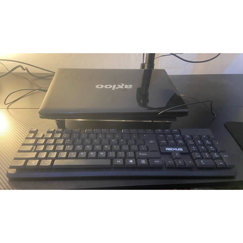 Jual Murah Laptop Second Axioo Neon MNW