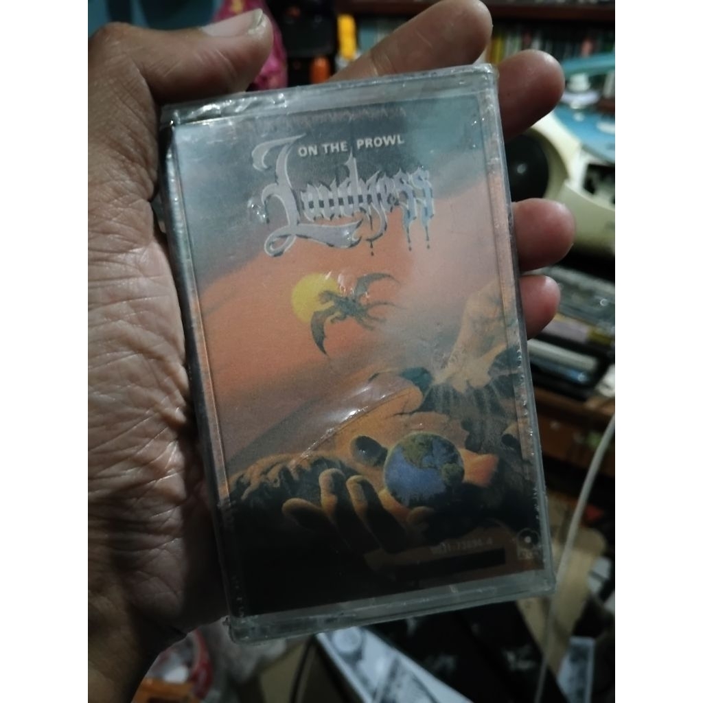 Kaset Pita Unofficial ( Bottleg) segel Band Loudness