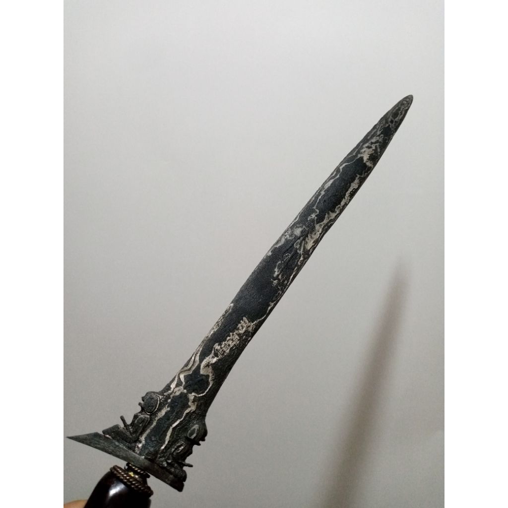 Keris Omyang Jimbe Wingit