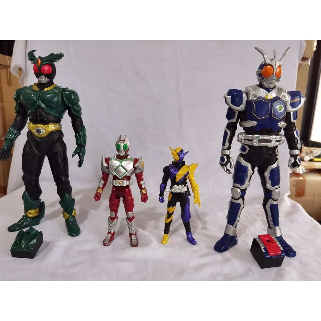 Kamen Masked Rider Kaijin Big Mid Elektrik 17-35 cm Gills G3-X Build Garren