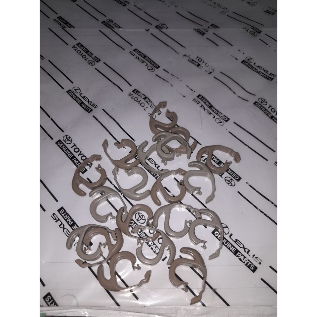 Gantungan Baju Toyota Innova Fortuner