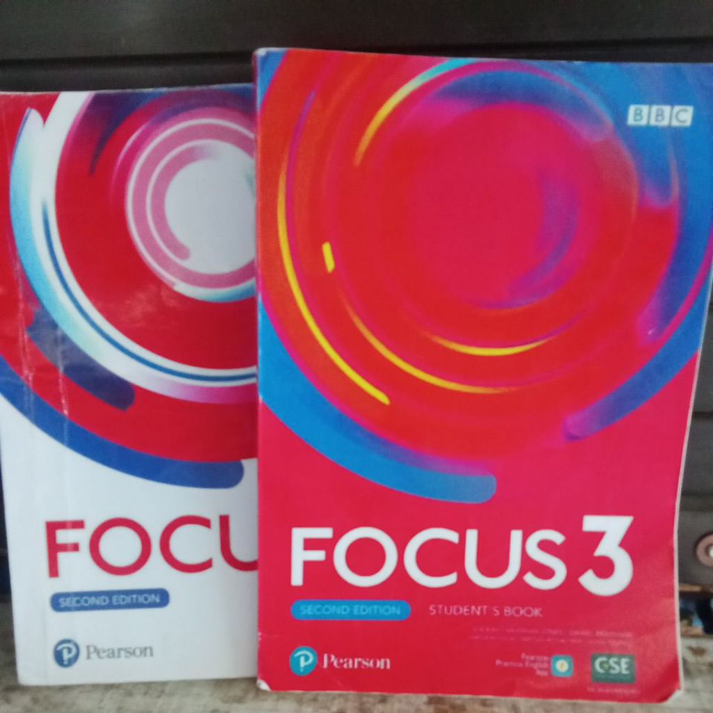 FOCUS 3 second edition students book dan wook book untuk sma kelas 3