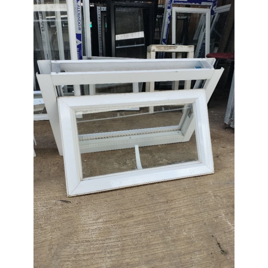 boven kamar mandi ukuran 30×50