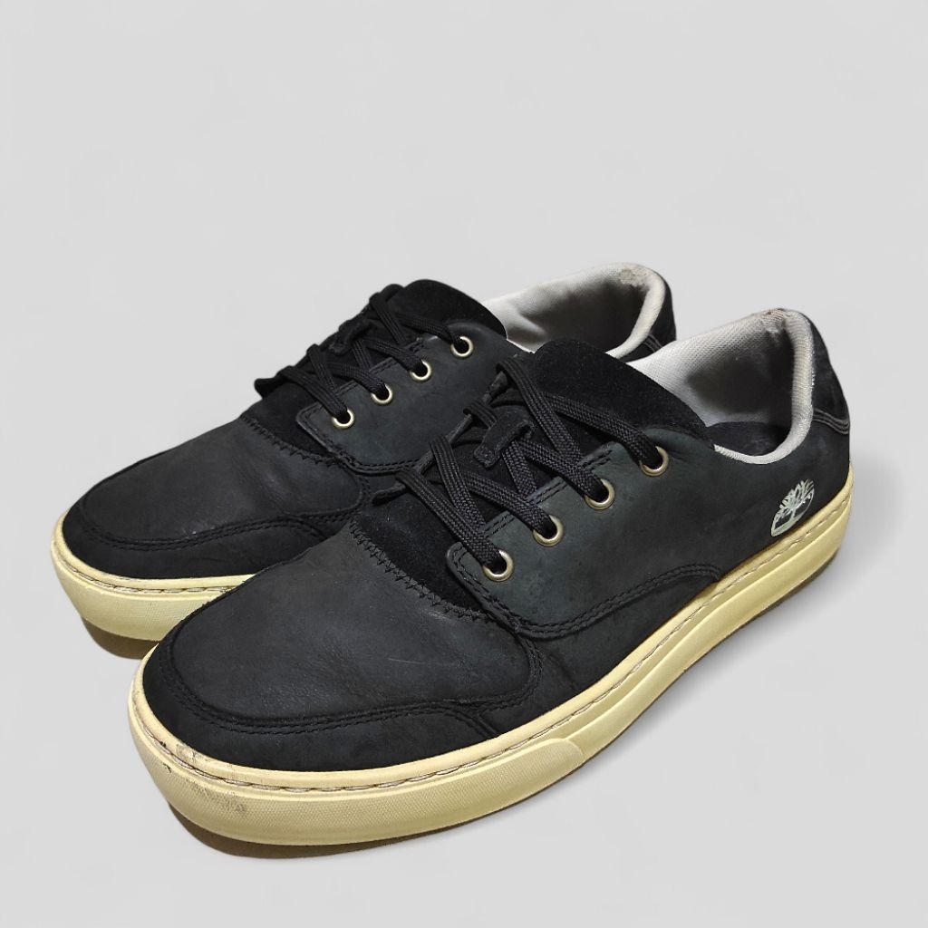 Sepatu Sneakers Pria Casual Adventure Size 45