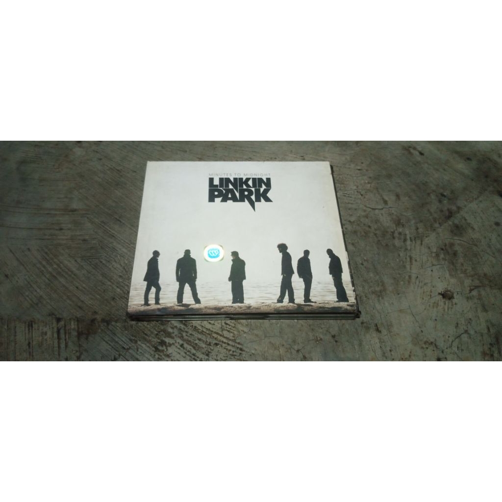 CD linkin park Minutes to midnight