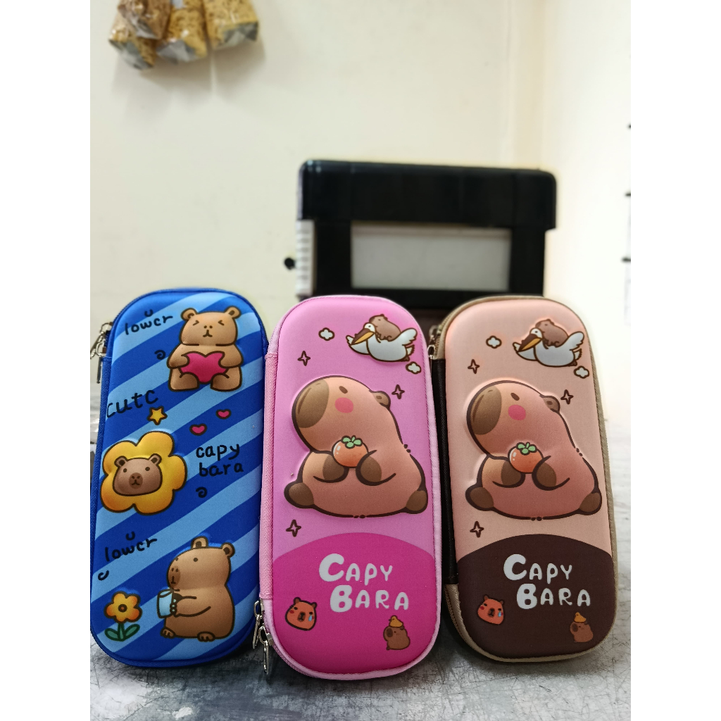 

Tempat Pensil capybara / kain / cepuk