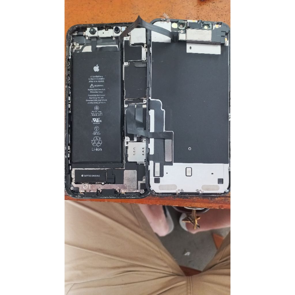 Mesin IPhone XR 128 Lock Icloud