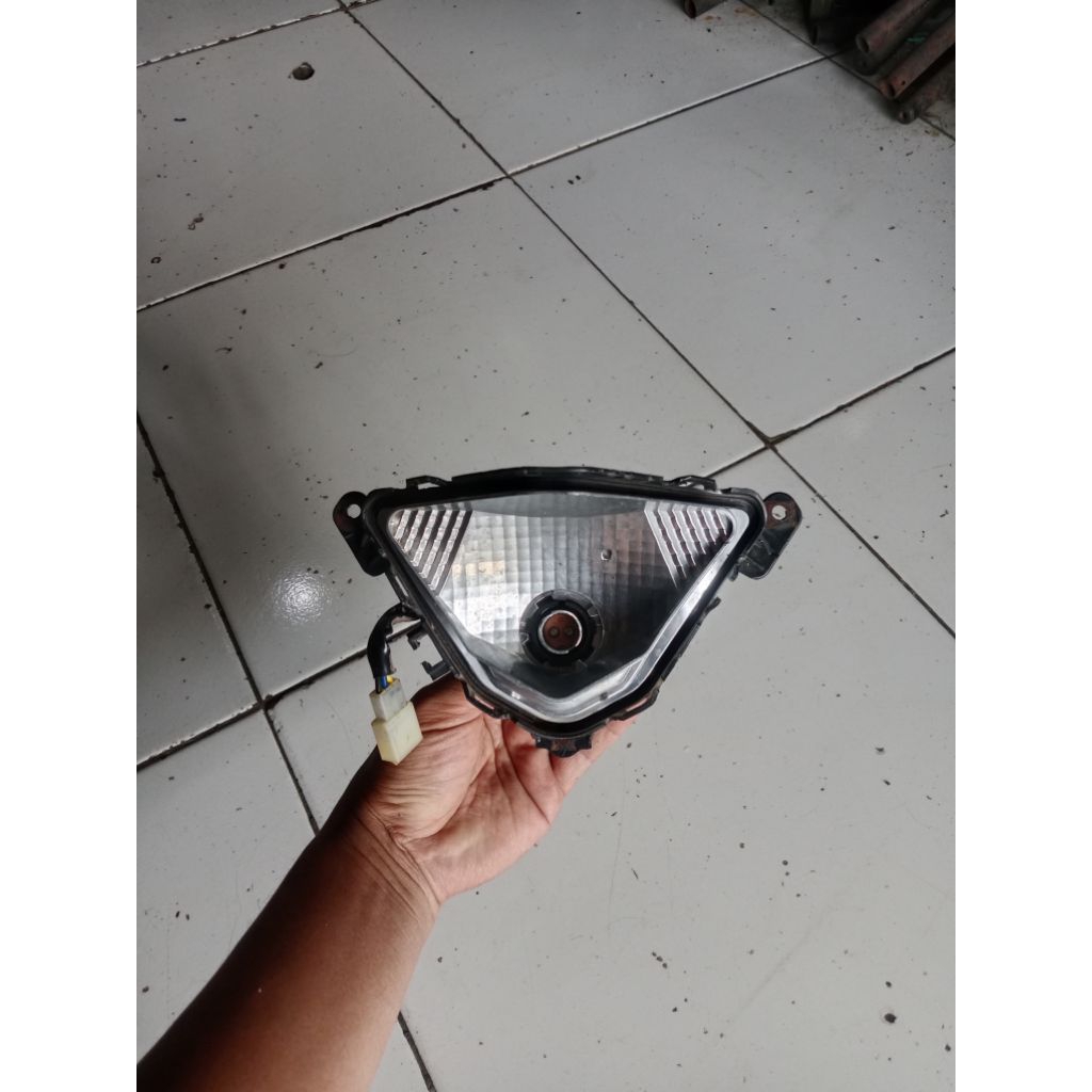 housing lampu belakang X Ride 125 bekas original