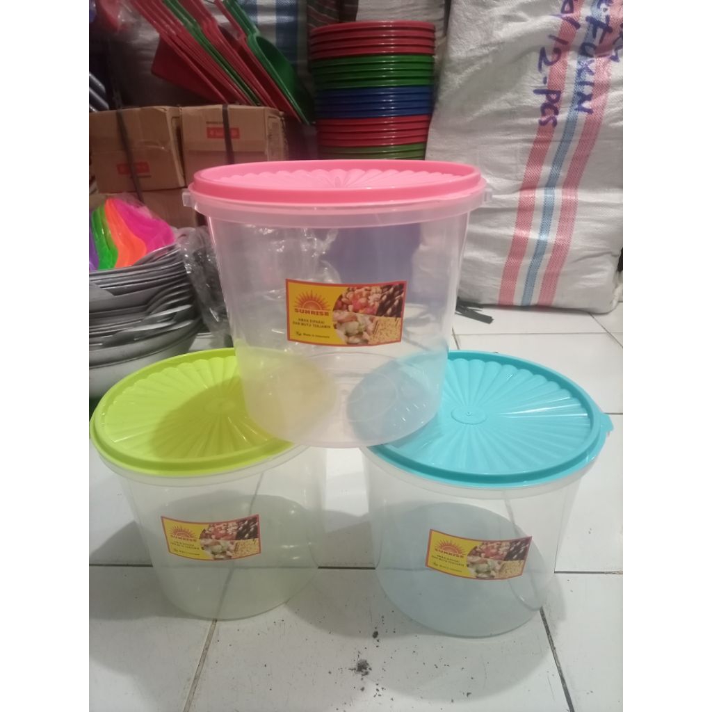 Toples kerupuk / toples toples