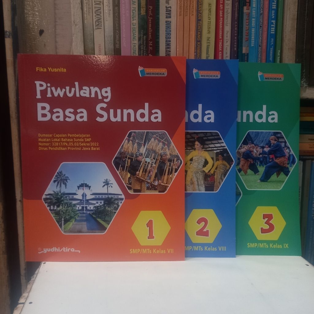 Buku Piwulang Basa Sunda 1 2 3 SMP Kelas 7 8 9 Kurikulum Merdeka Yudhistira