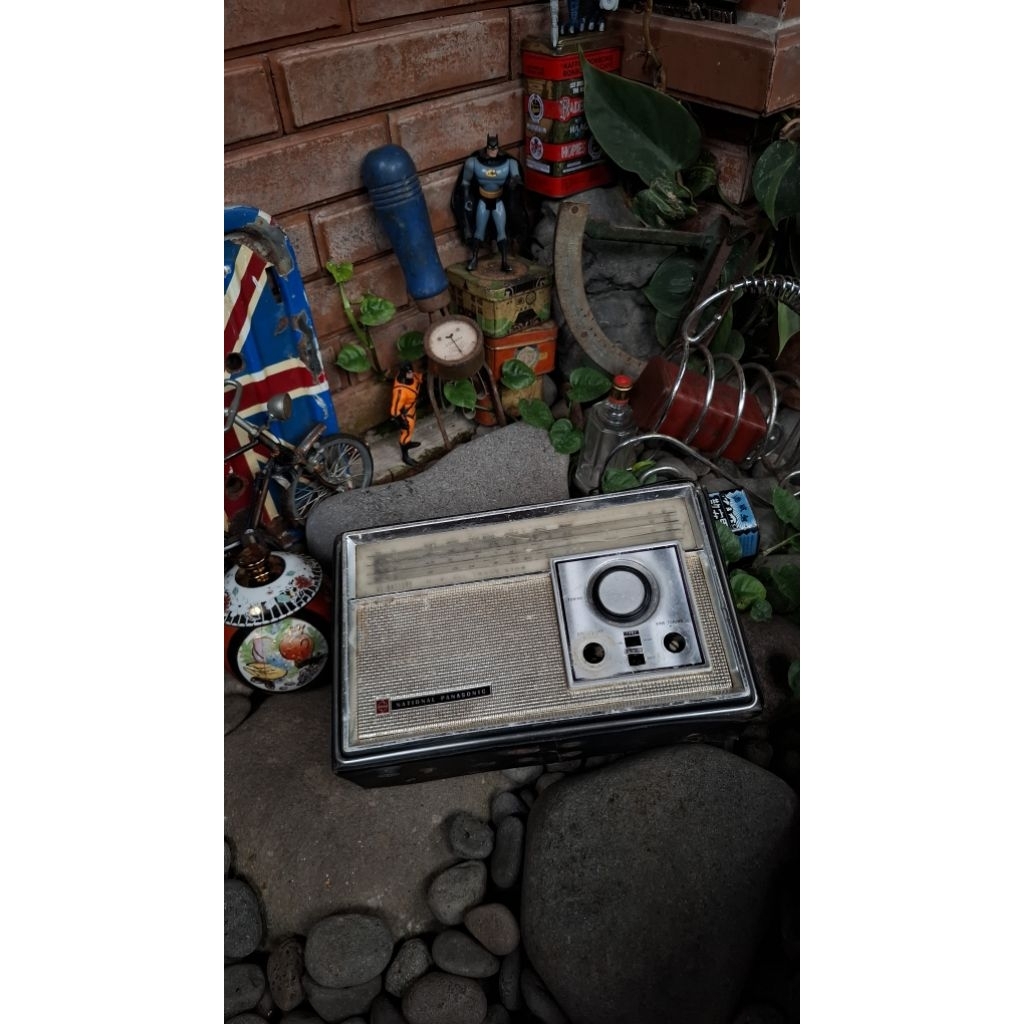 Radio national jadul lawas kuno antik anggap mati display  pajangan 125rb