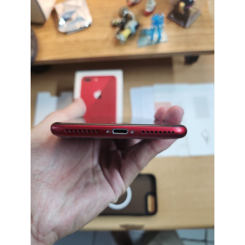 Hp Bekas Apple Iphone 8+ plus Red product warna merah 64gb