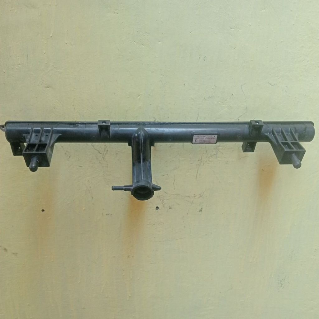 upper tank radiator Toyota New Terios Rush 2017 up original