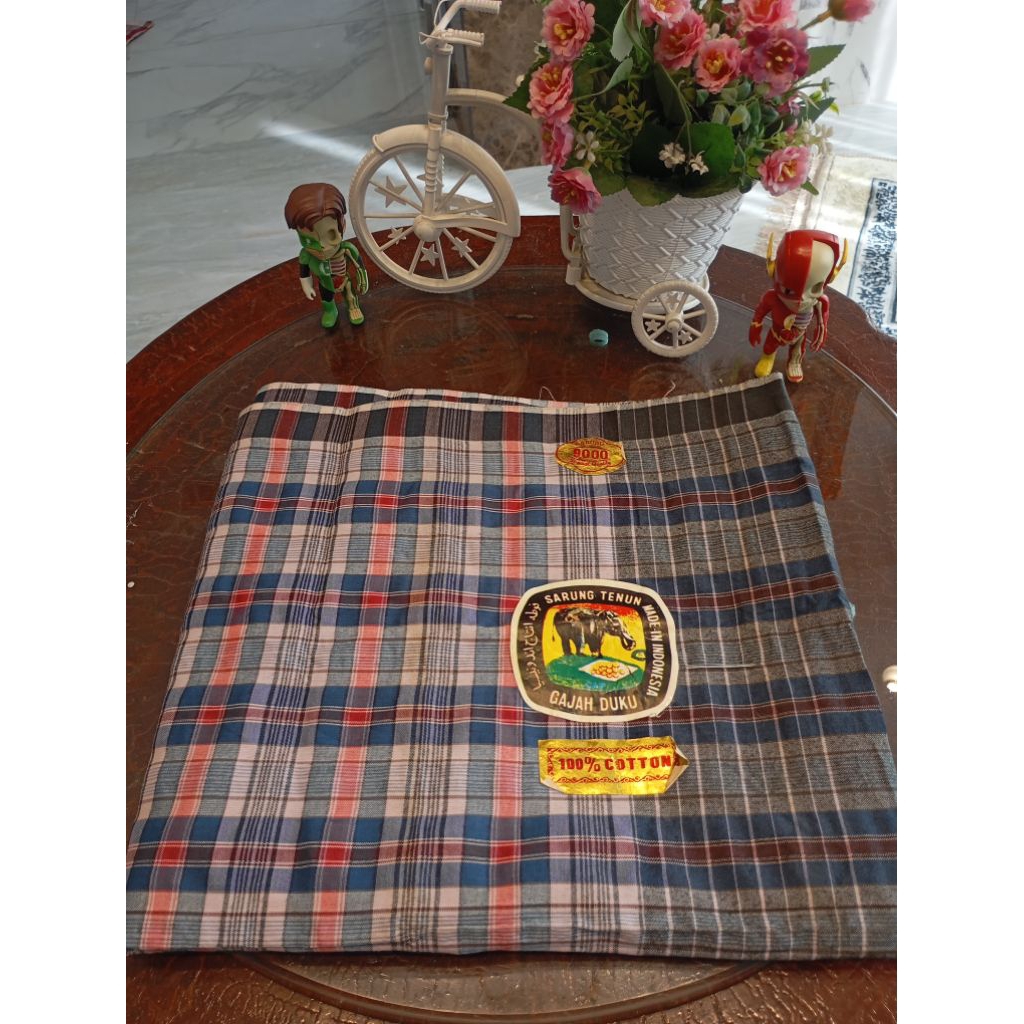 Sarung Jadul Tenun Cap Gajah Duku Made in Indonesia