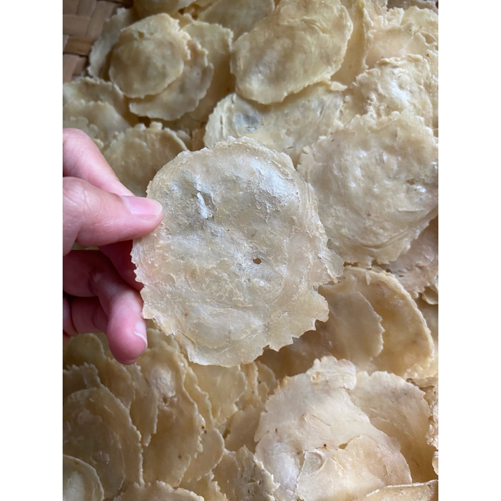 

Emping Mlinjo Mentah Lebar Tipis Grade A 500gr