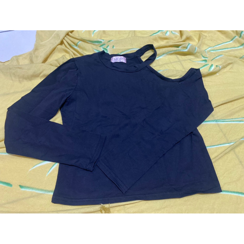 one shoulder black long sleeve