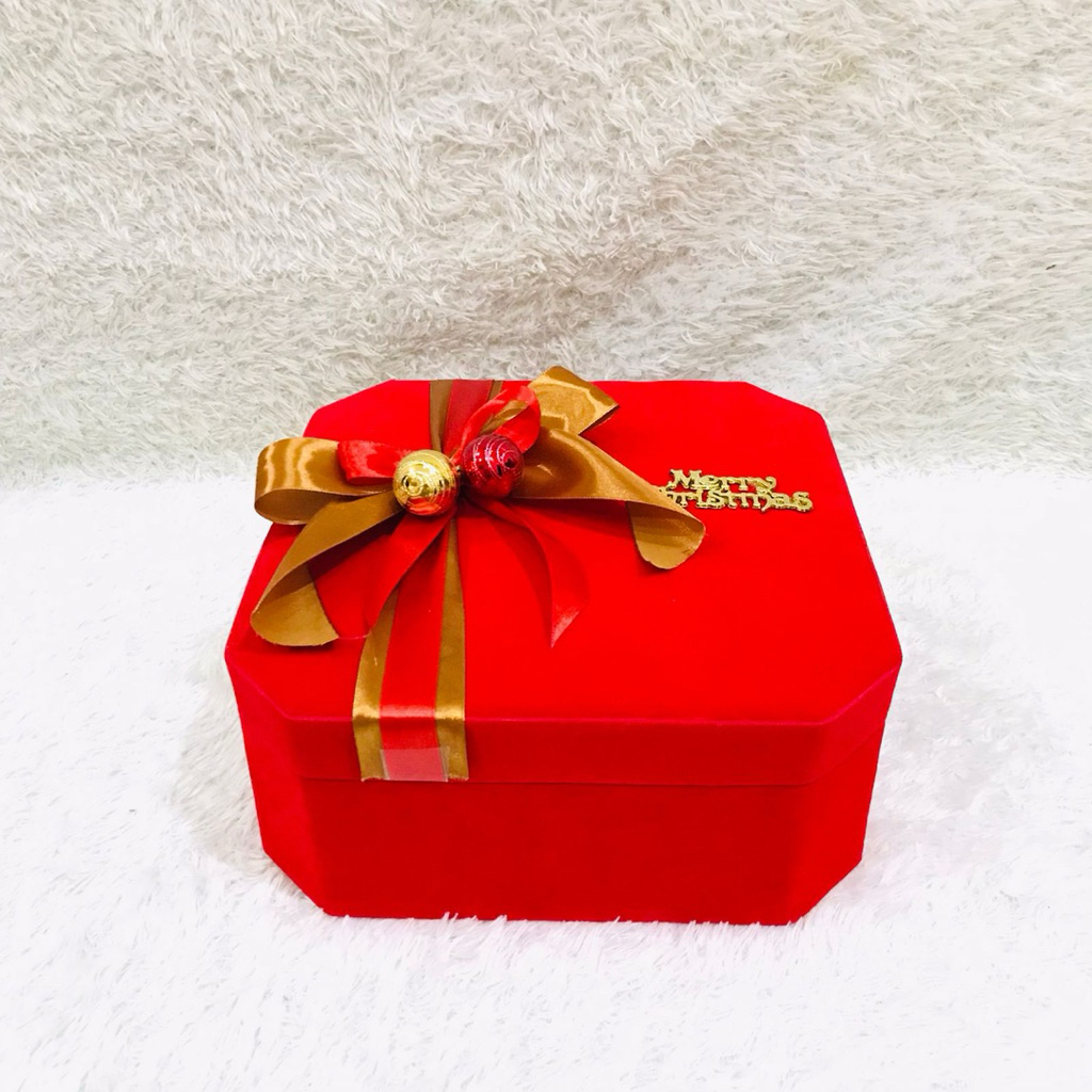

Box Bludru segi/box natal/hampers natal/box kue